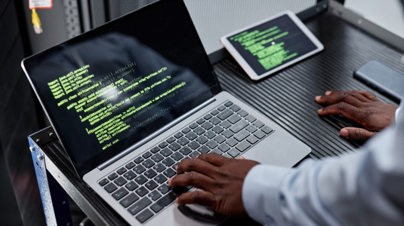 IC DIGITAL TRANS Informatique : 5 métiers qui recrutent en alternance en 2023